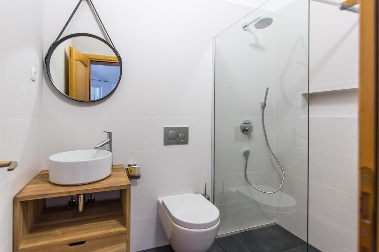 Apartments Basilea Biograd Na Moru Bagian luar foto