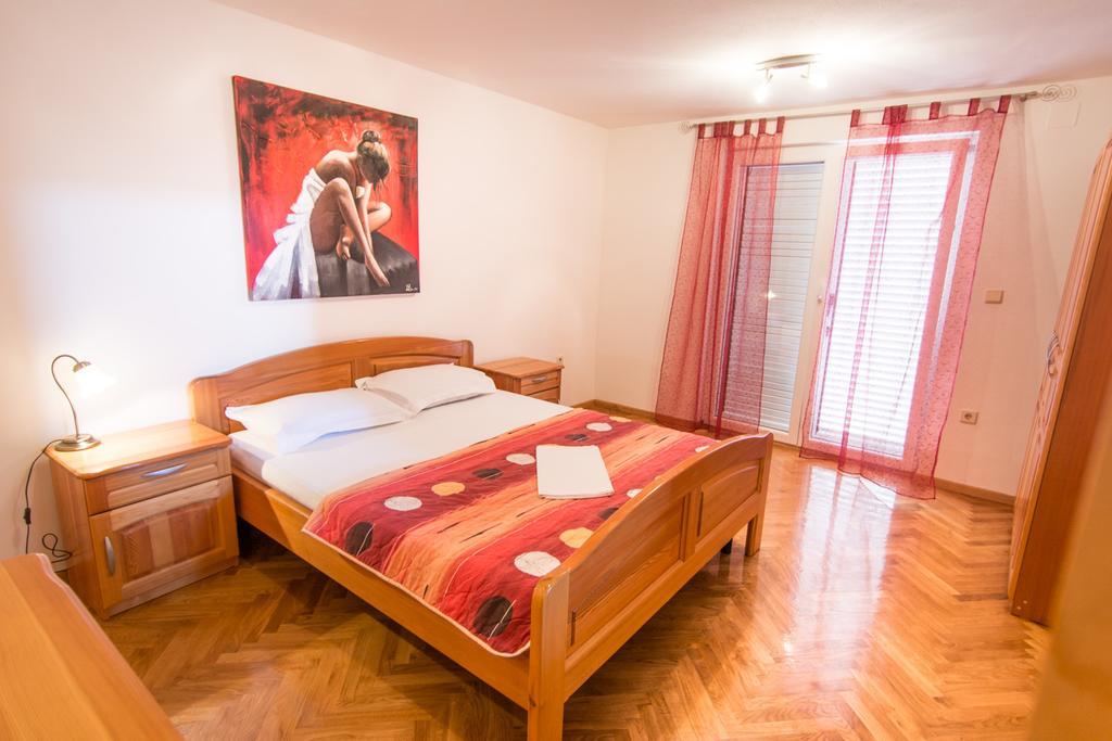 Apartments Basilea Biograd Na Moru Ruang foto