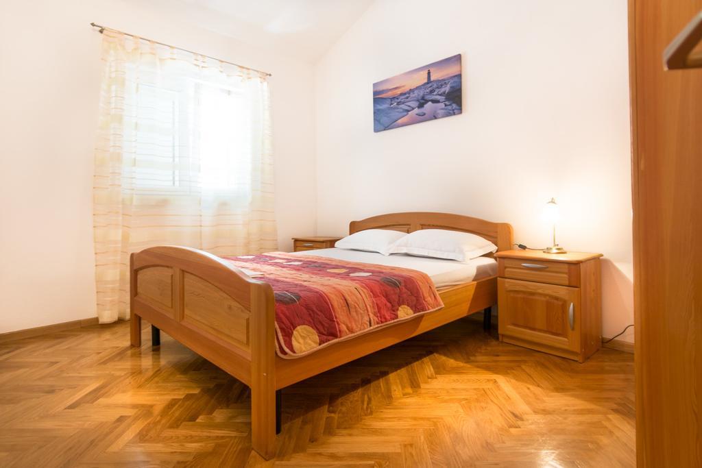 Apartments Basilea Biograd Na Moru Ruang foto